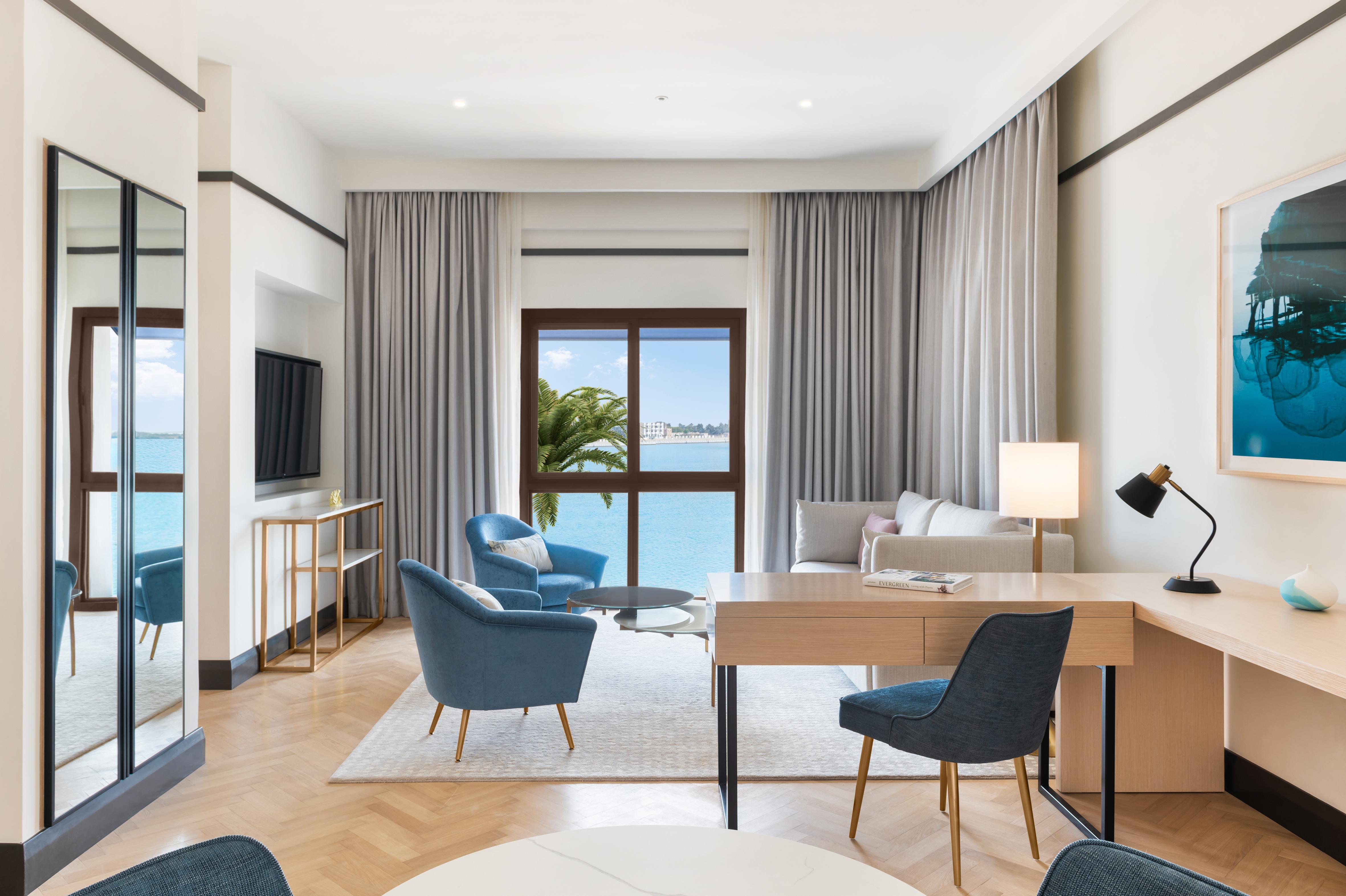 Vida Beach Resort Umm Al Quwain Exterior foto A suite at the Hilton Ras Al Khaimah